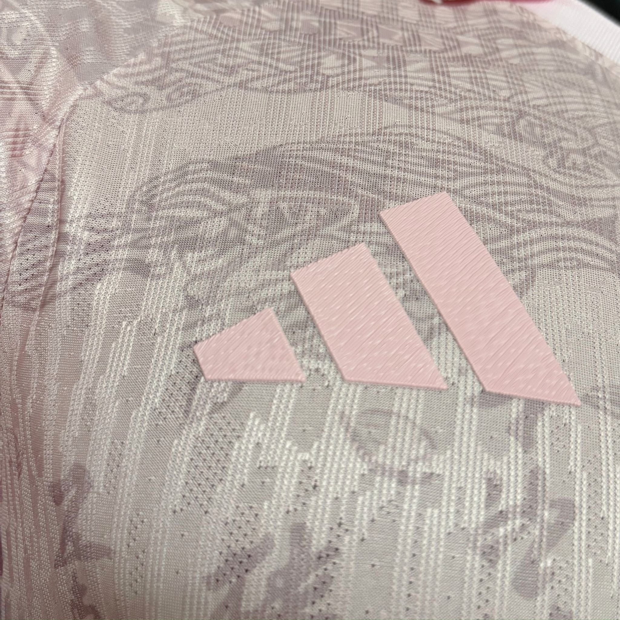 Camisa Japão Especial Rosa 2026 Jogador