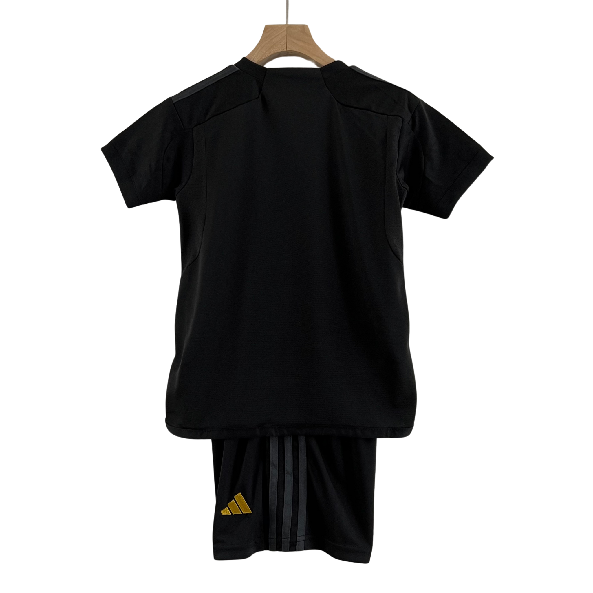 Kit Real Madrid III 23/24 Infantil