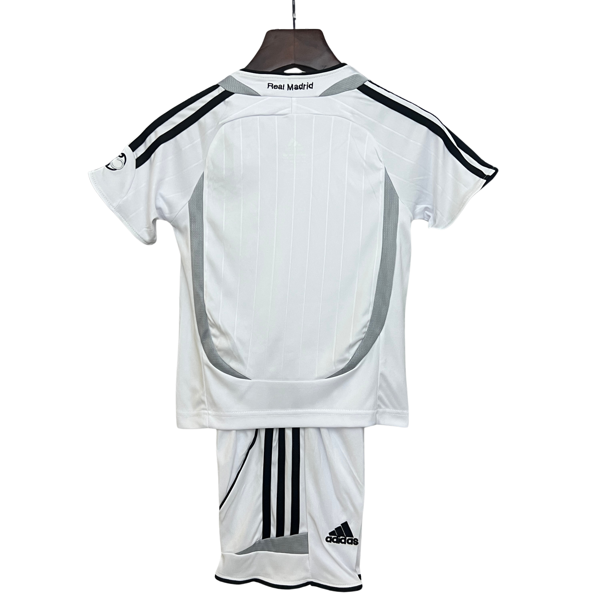 Kit Real Madrid I 06/07 Infantil