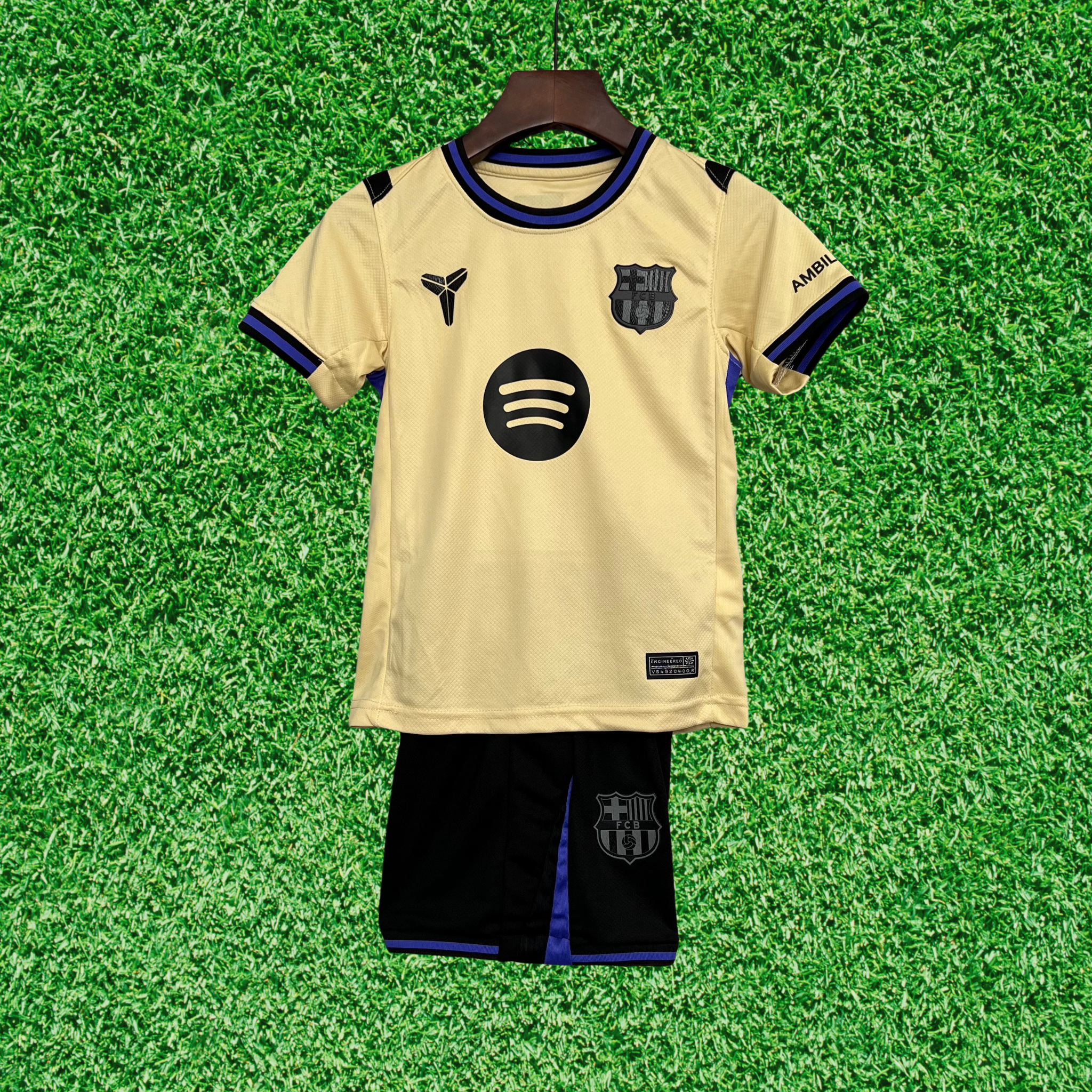Kit Barcelona II 25/26 Infantil