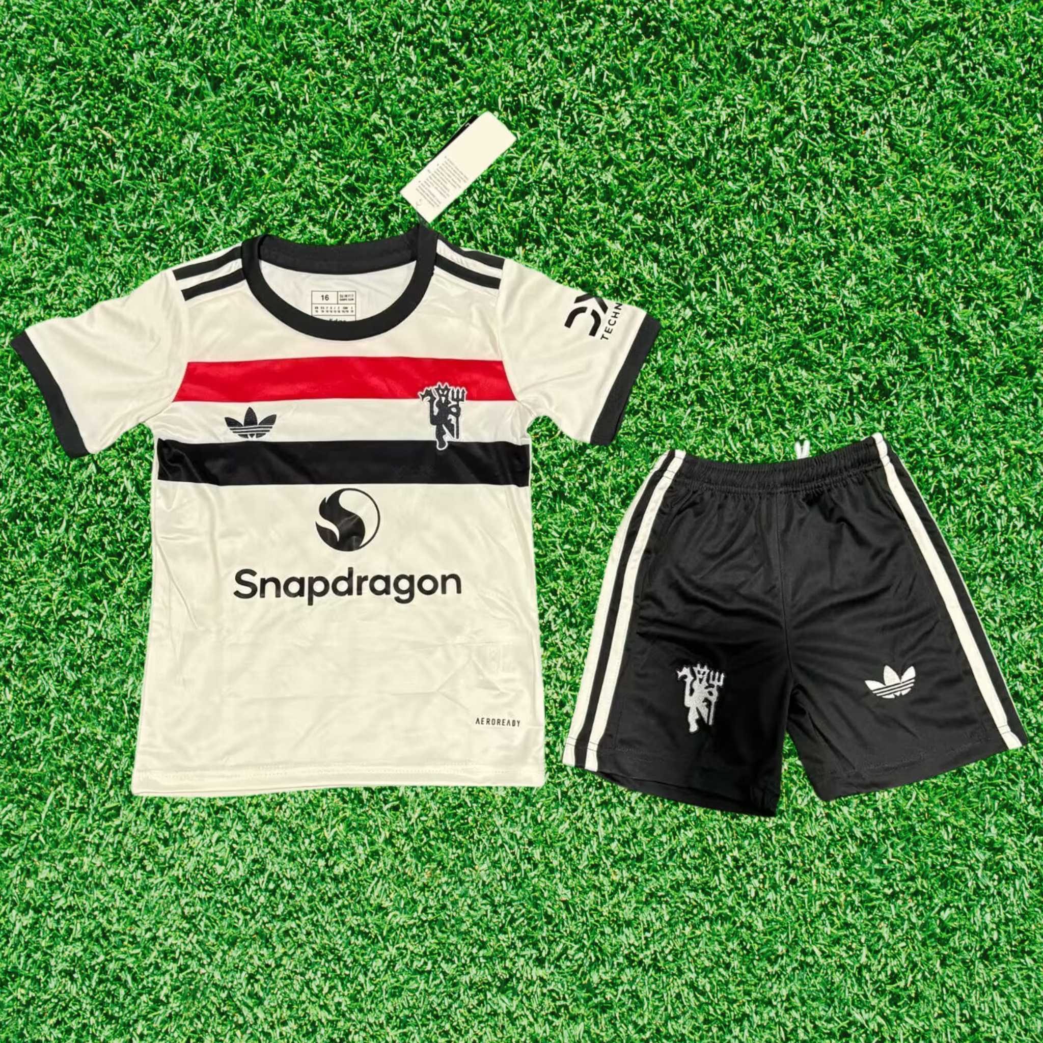 Kit Manchester United III 24/25 Infantil