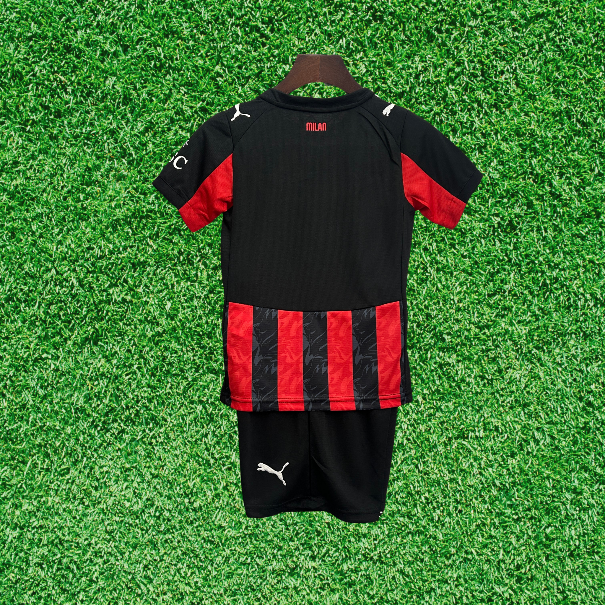Kit AC Milan I 25/26 Infantil
