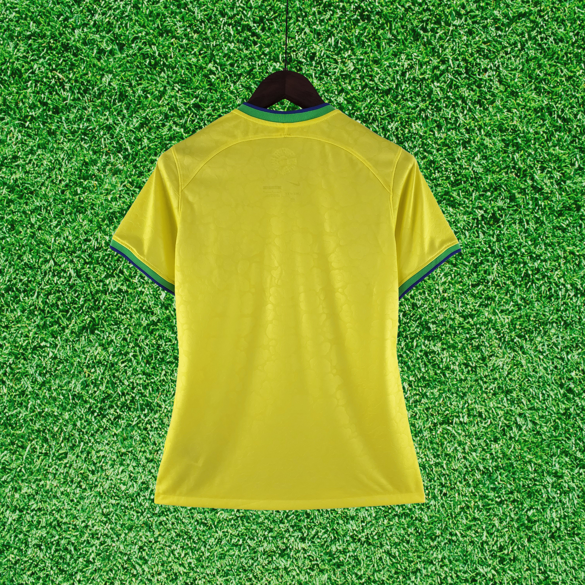 Camisa Brasil I 2022 Feminina Retrô