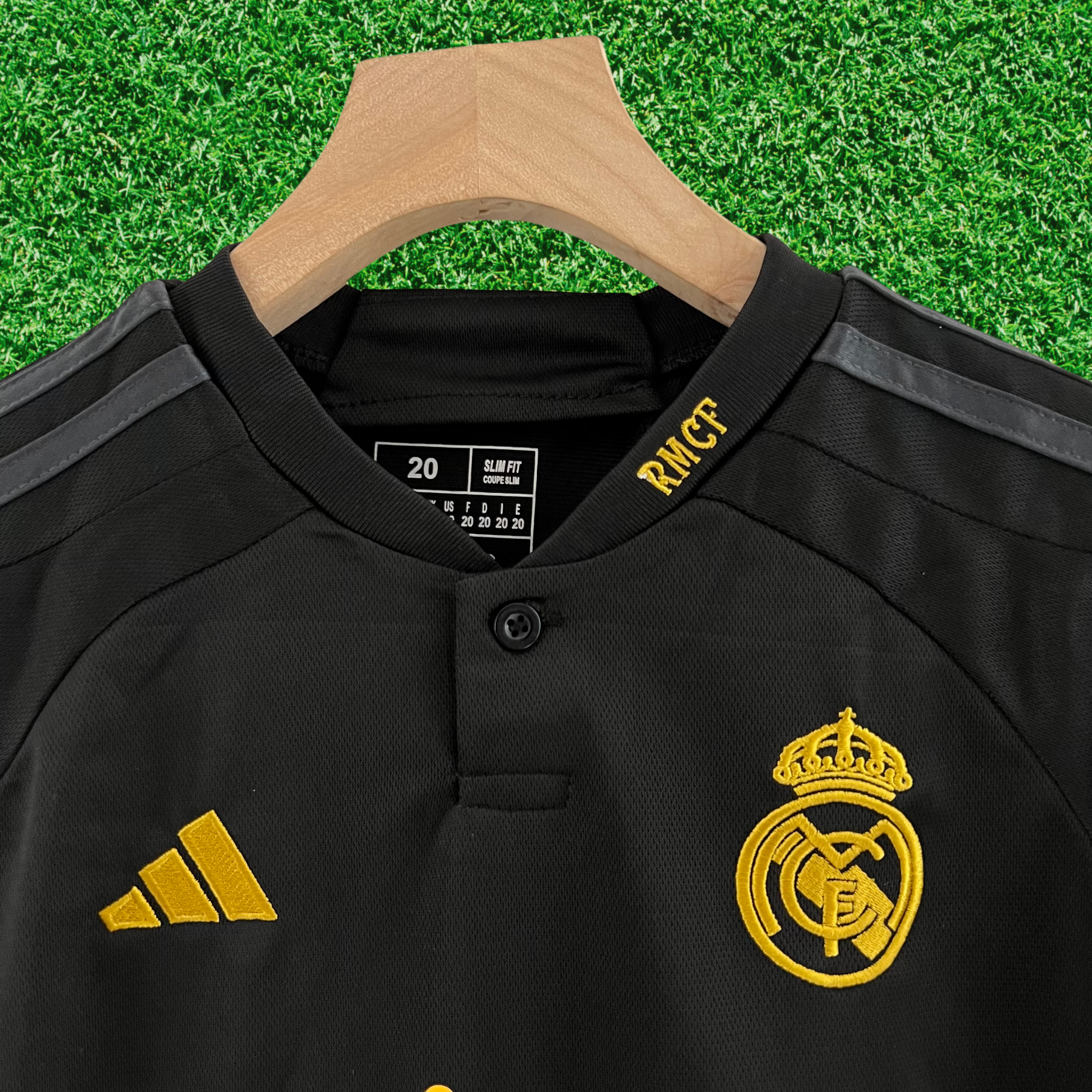 Kit Real Madrid III 23/24 Infantil