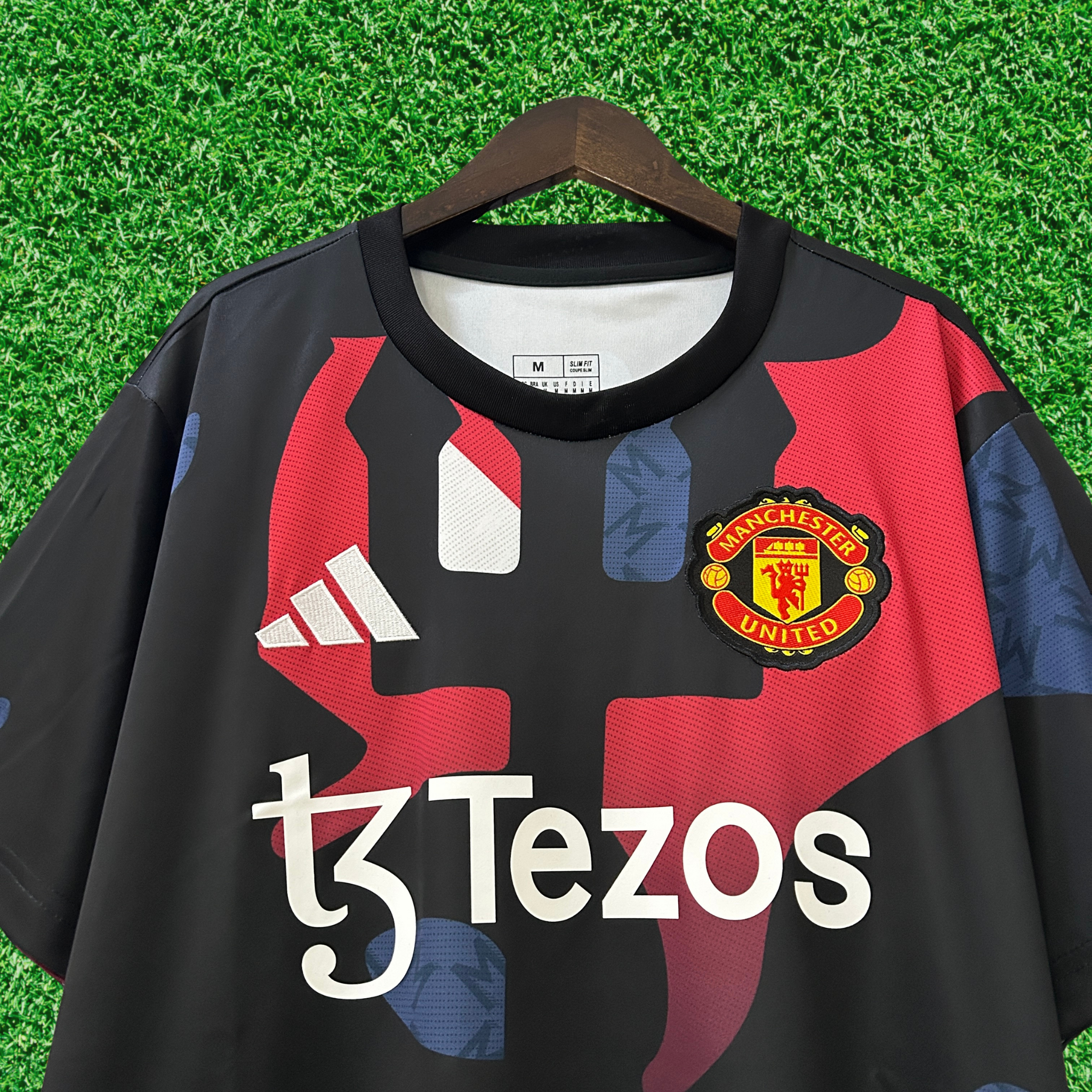 Camisa Manchester United Pré-Jogo II 24/25 Torcedor