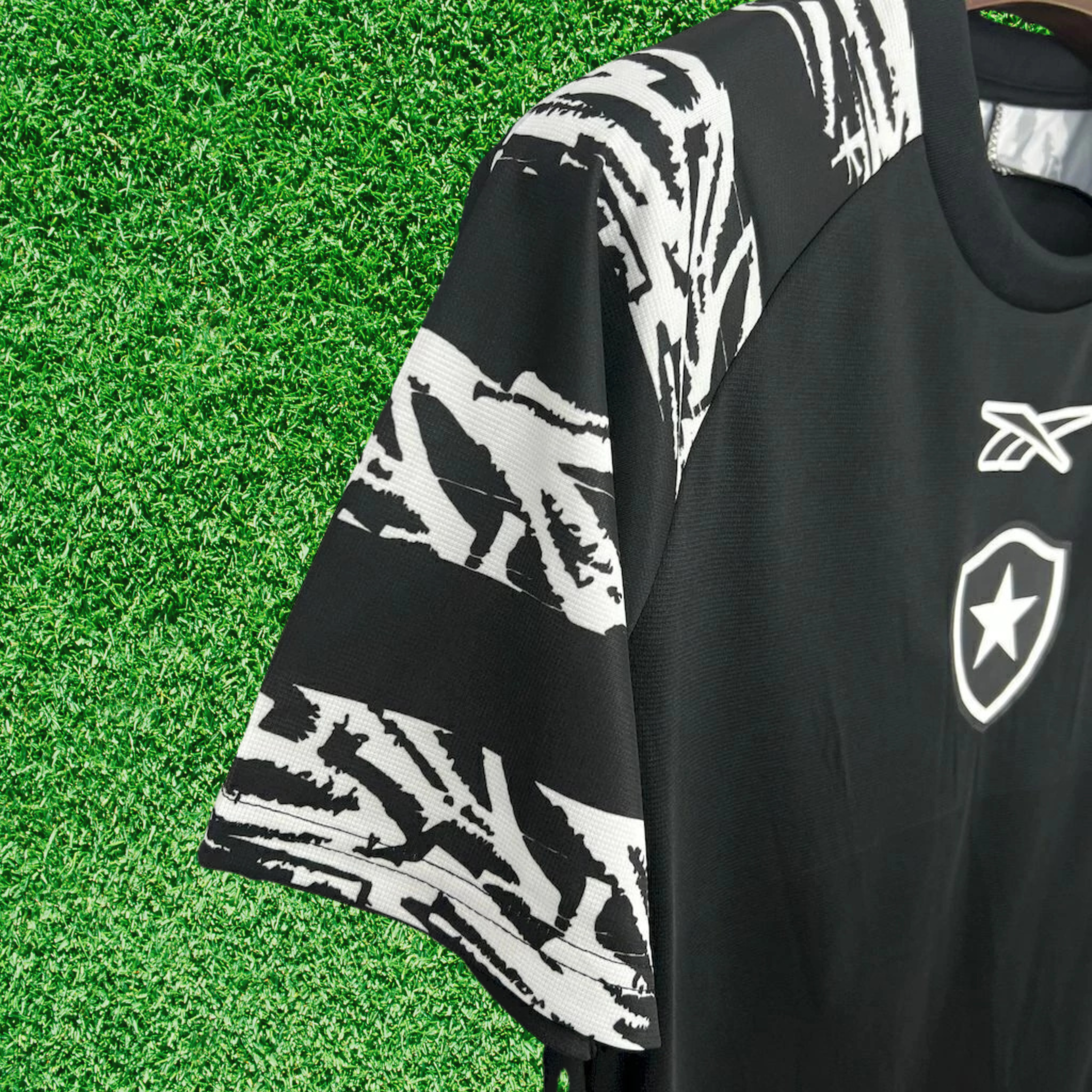 Camisa Botafogo Pré-Jogo 25/26 Torcedor