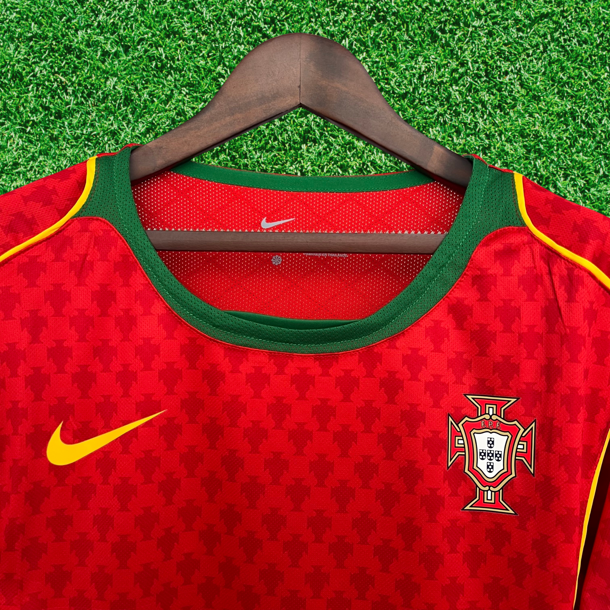 Camisa Portugal I 2004 Retrô