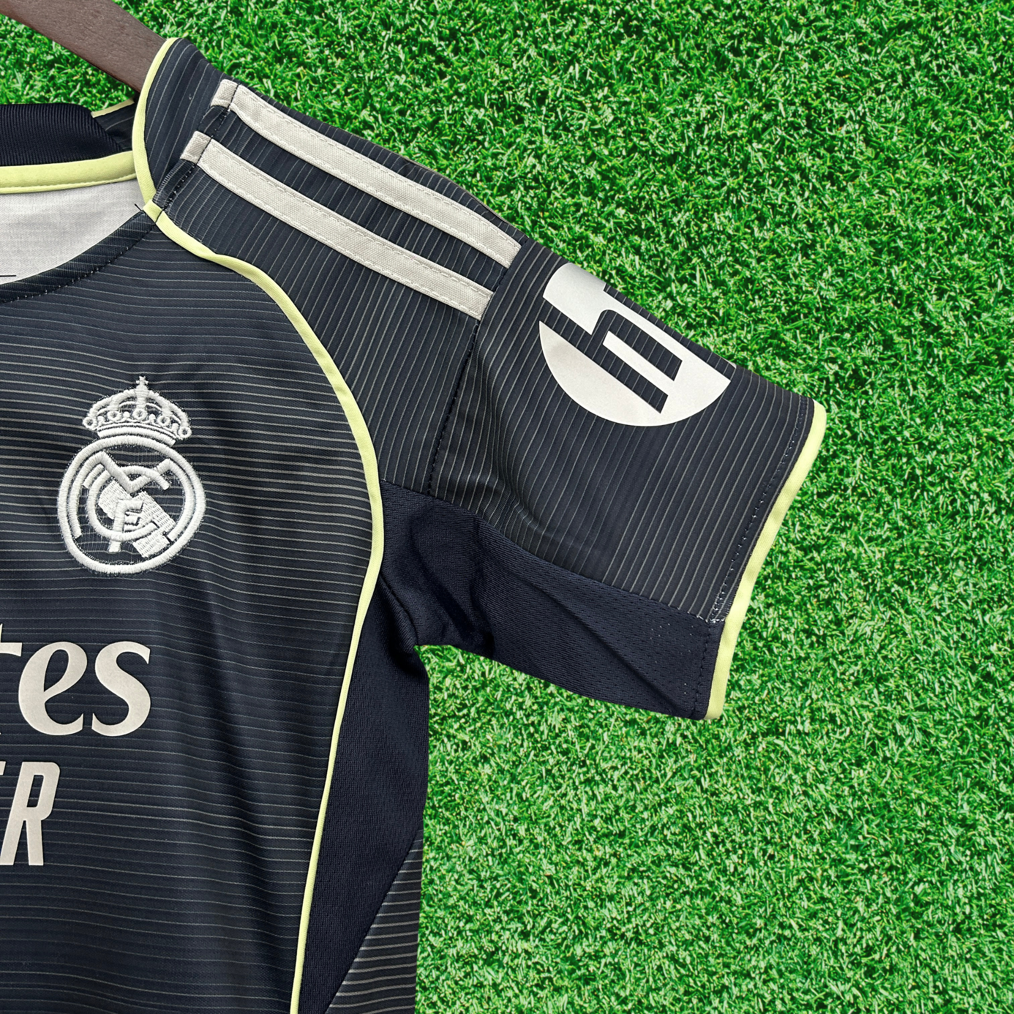 Kit Real Madrid II 25/26 Infantil