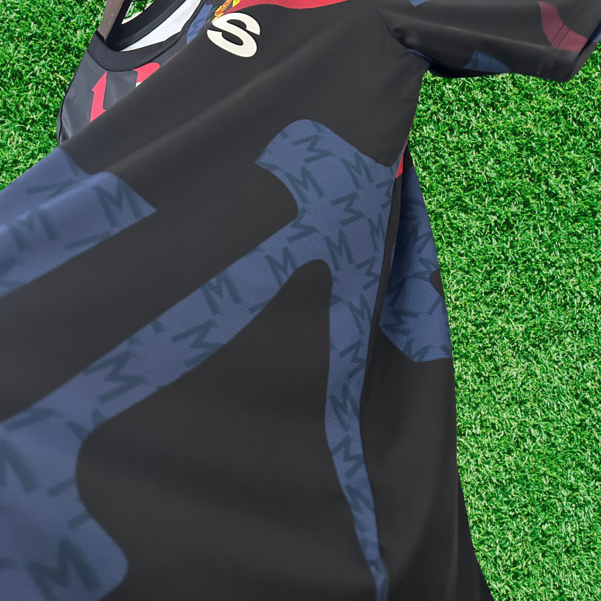 Camisa Manchester United Pré-Jogo II 24/25 Torcedor