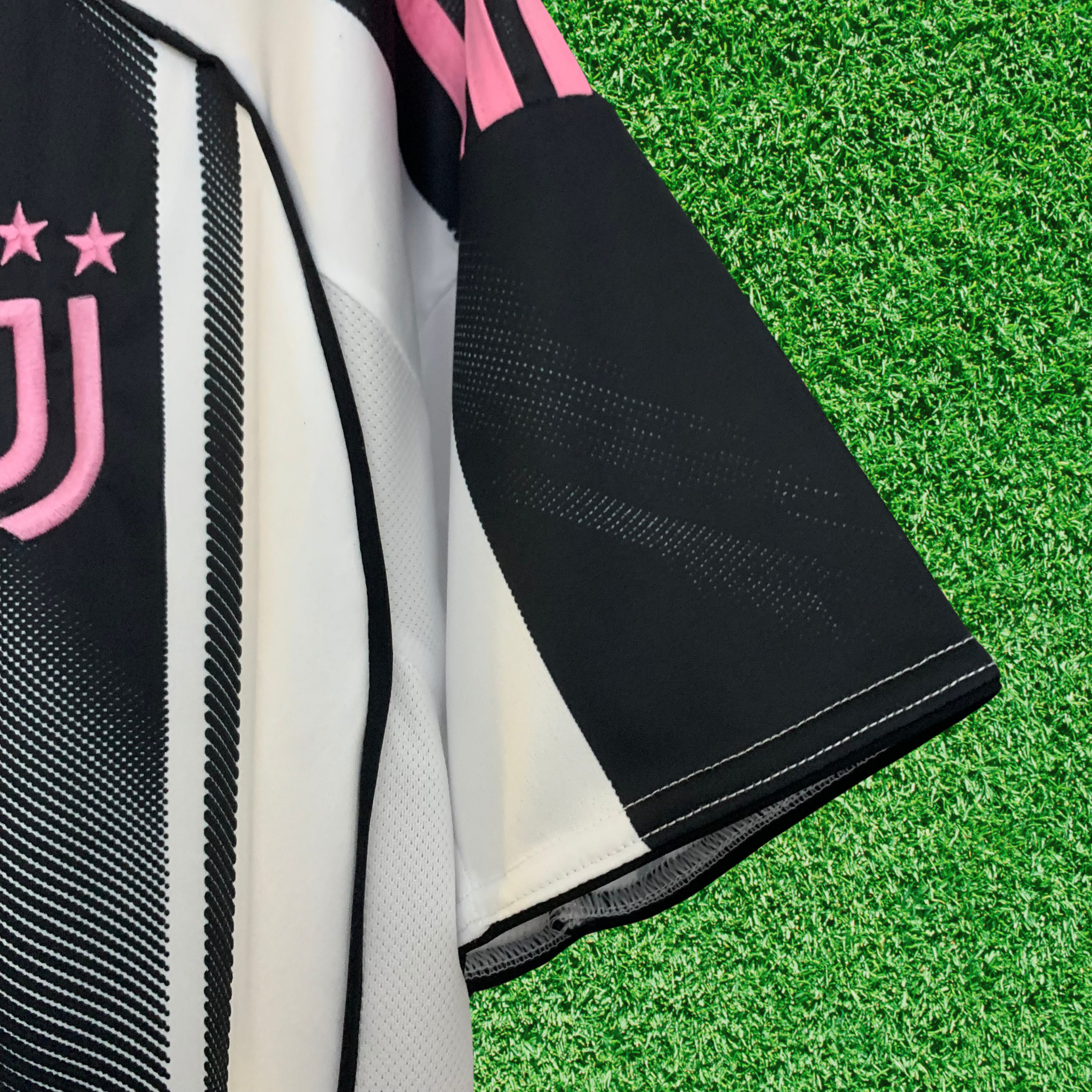 Camisa Juventus I 25/26 Torcedor