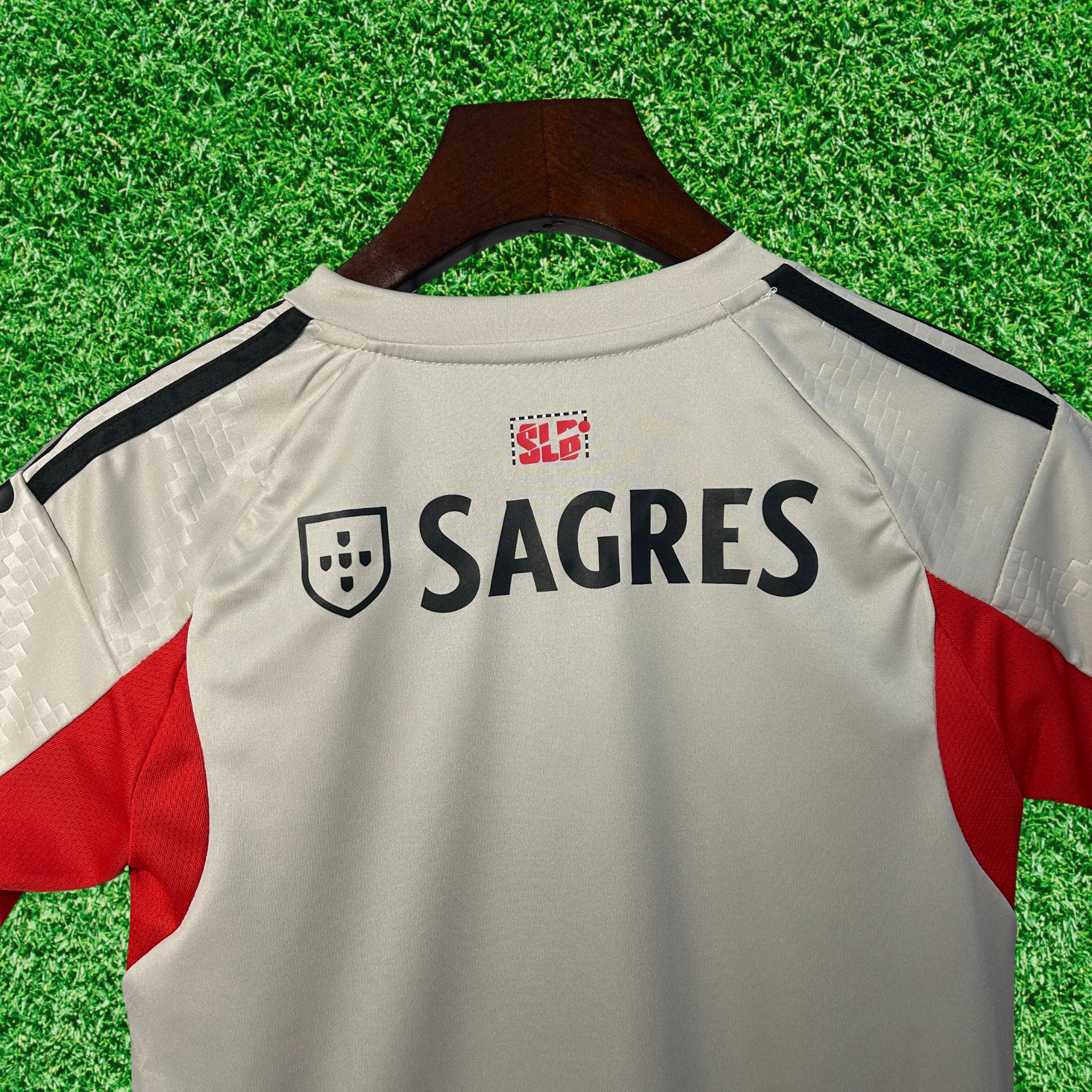 Kit SL Benfica II 25/26 Infantil