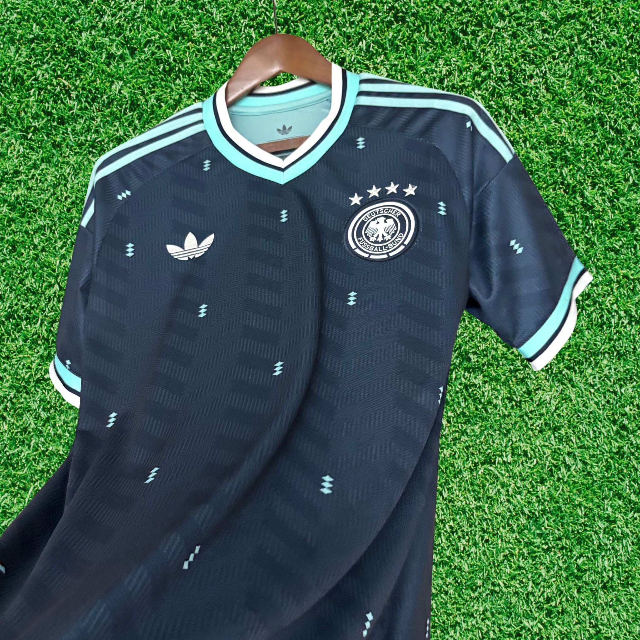 Camisa Alemanha II 2026 Torcedor