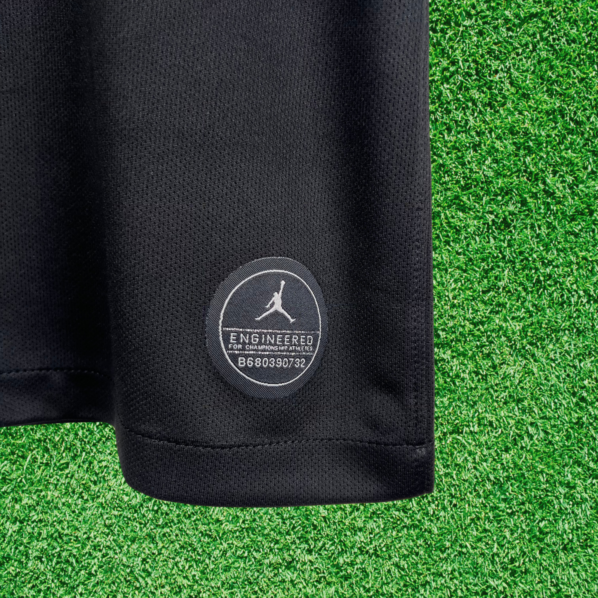 Camisa Paris Saint-Germain F.C (PSG) Preta 18/19 Retrô