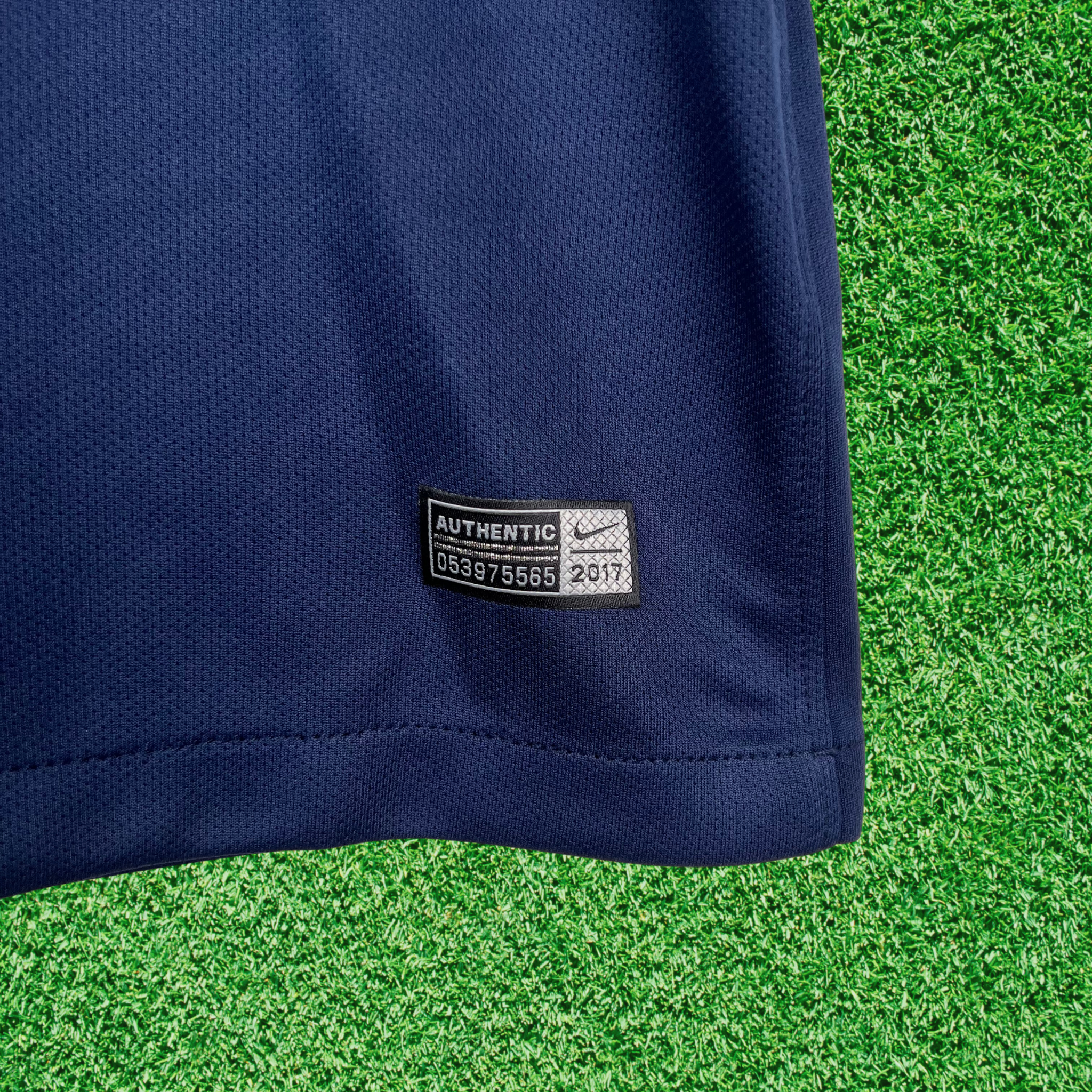 Camisa Paris Saint-Germain F.C (PSG) I 17/18 Retrô