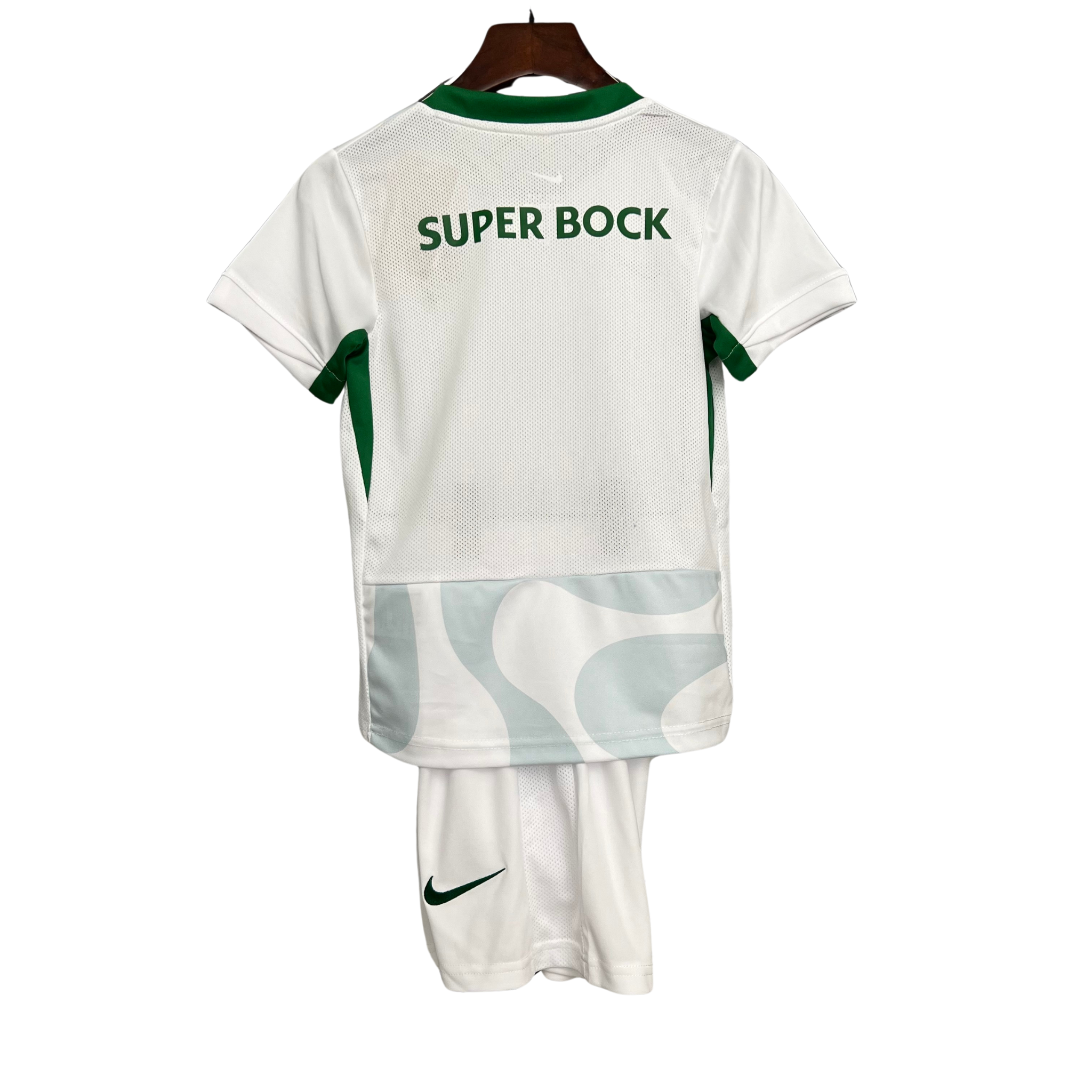 Kit Sporting CP II 25/26 Infantil