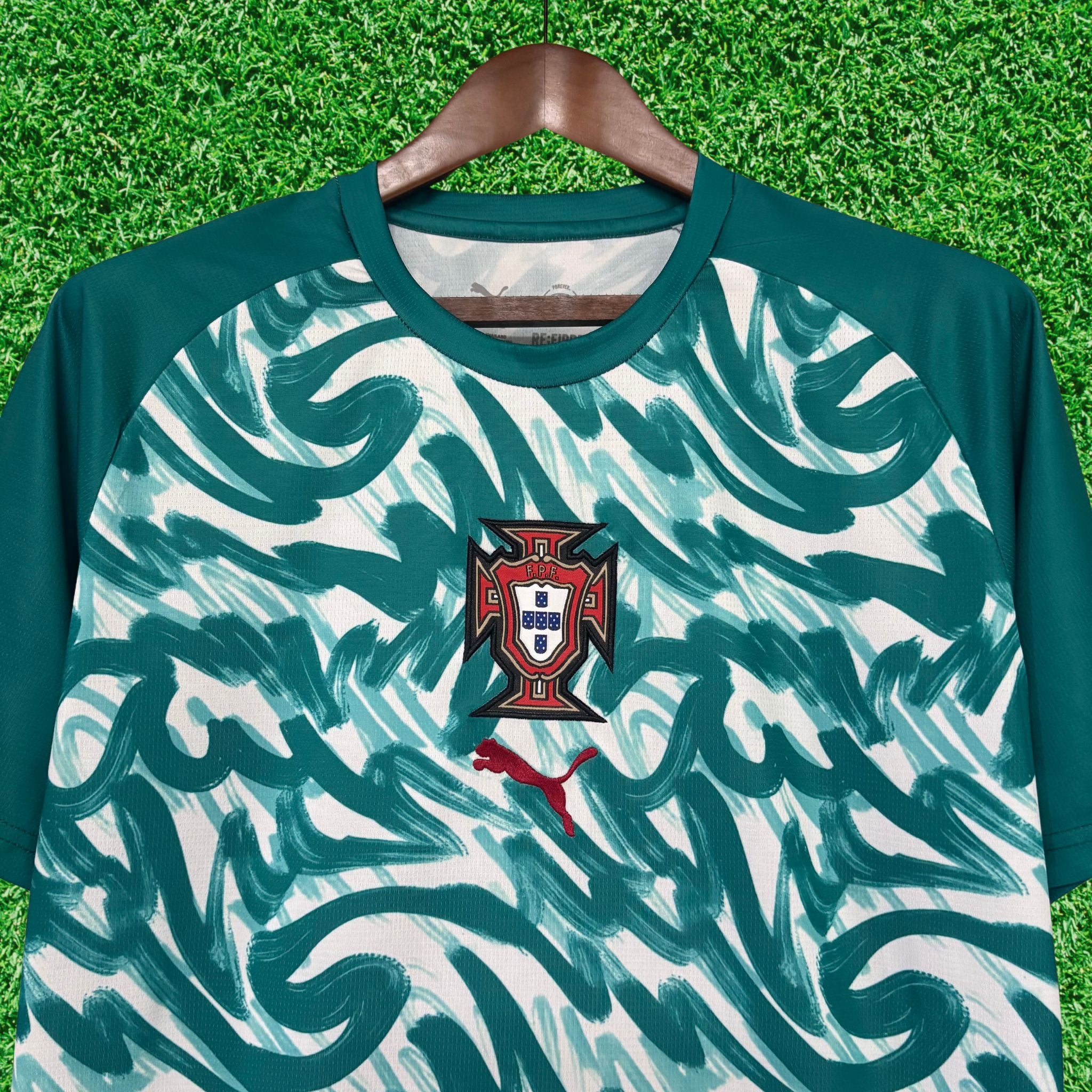 Camisa Portugal Pré-Jogo II 2026 Torcedor