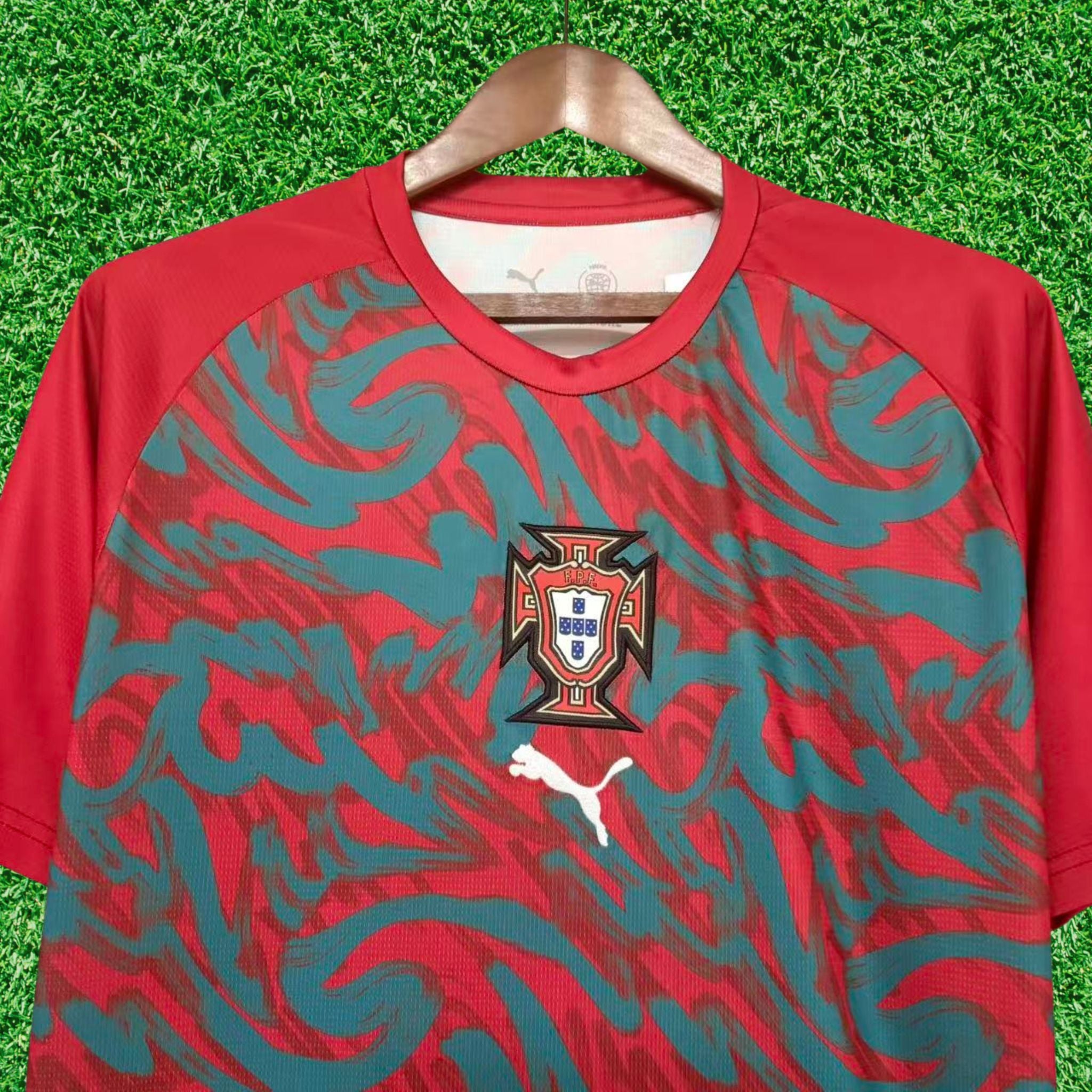 Camisa Portugal Pré-Jogo 2026 Torcedor