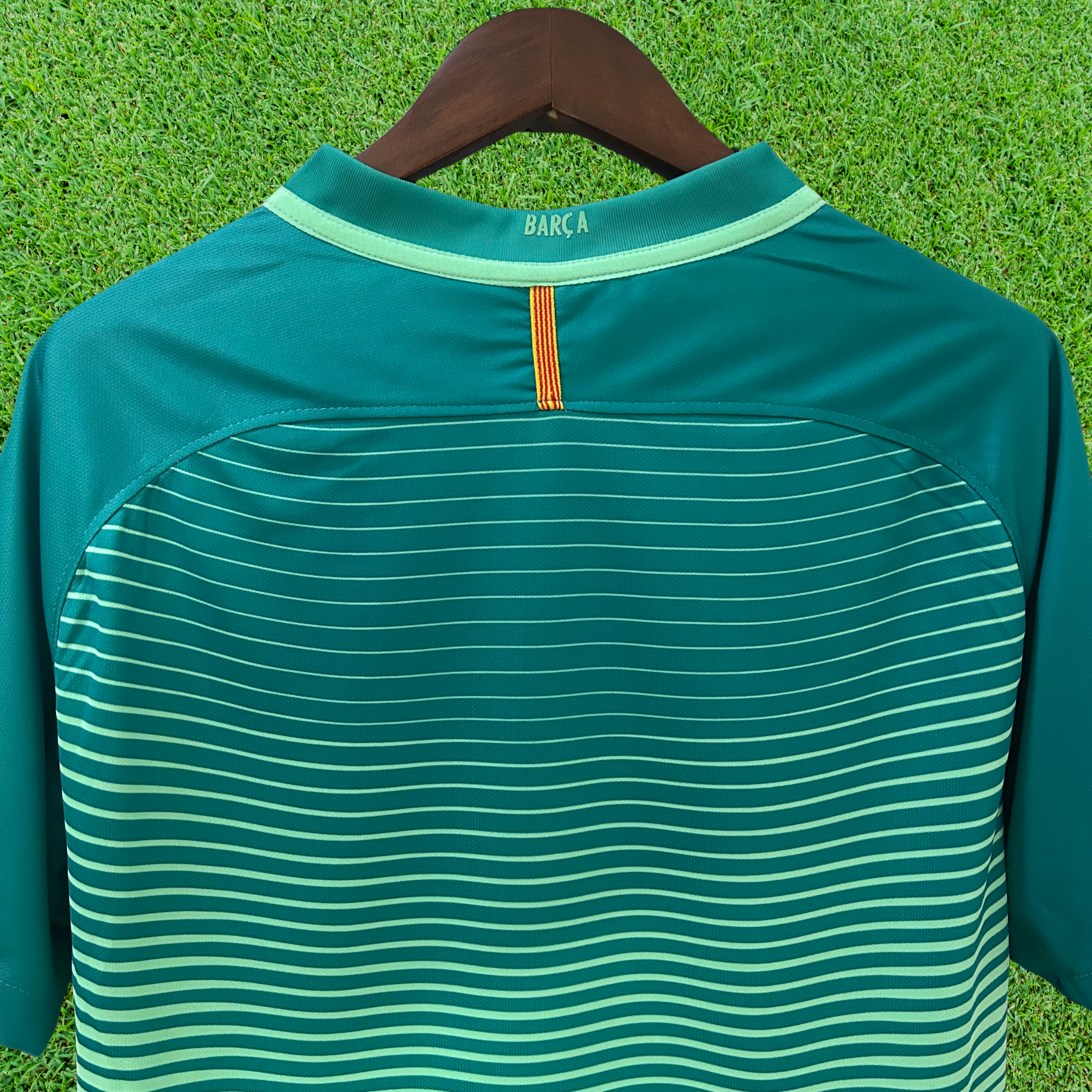 Camisa Barcelona III 16/17 Retrô