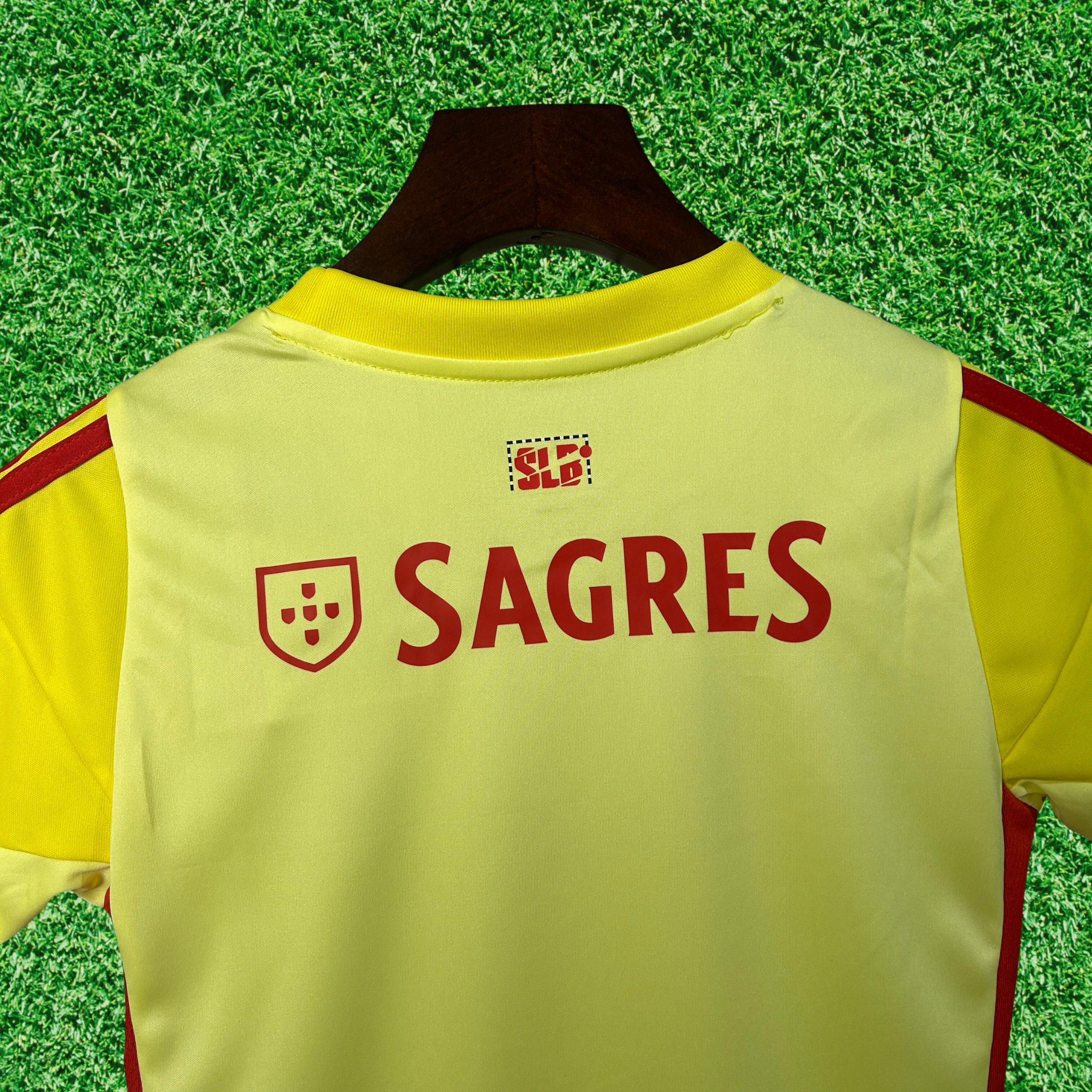 Kit SL Benfica Goleiro 25/26 Infantil
