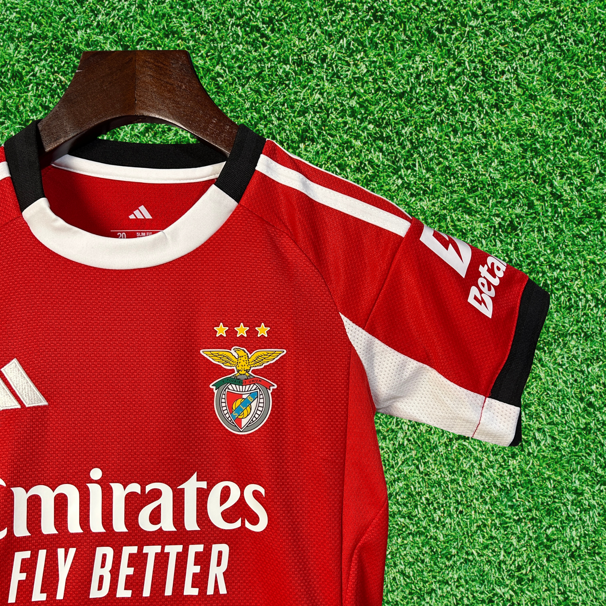 Kit SL Benfica I 25/26 Infantil