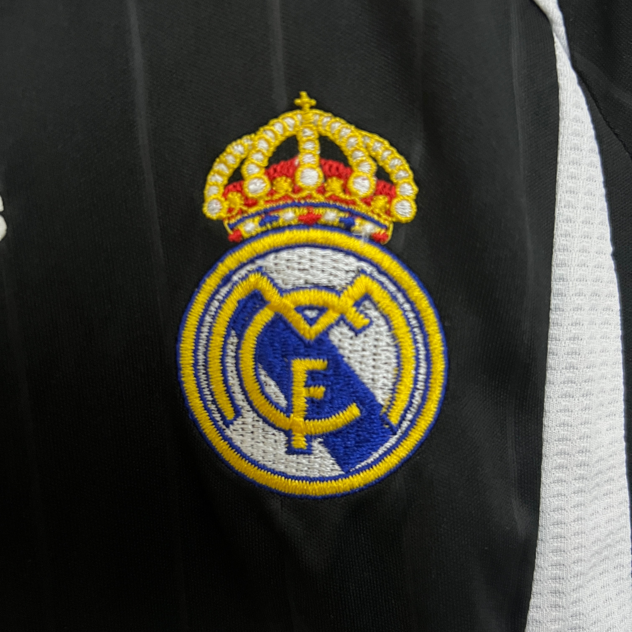 Kit Real Madrid II 06/07 Infantil