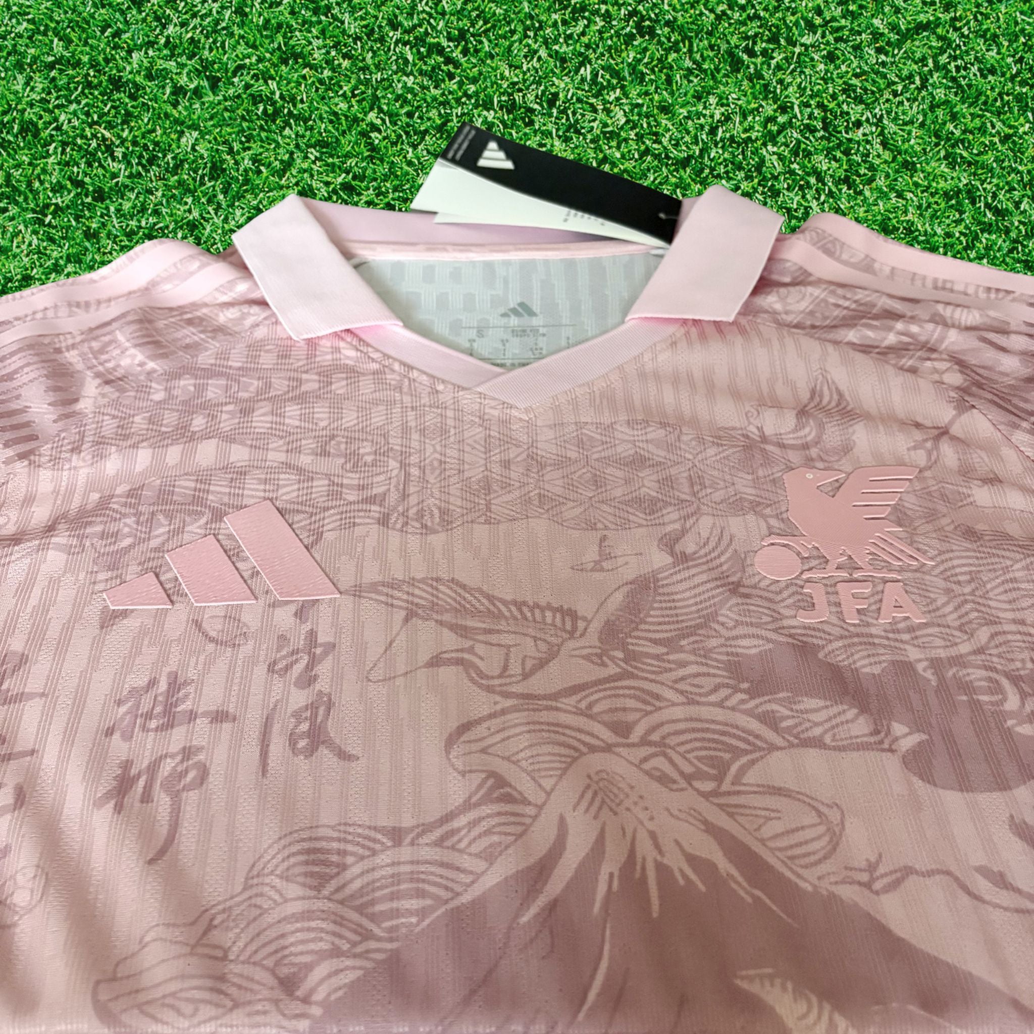 Camisa Japão Especial Rosa 2026 Jogador