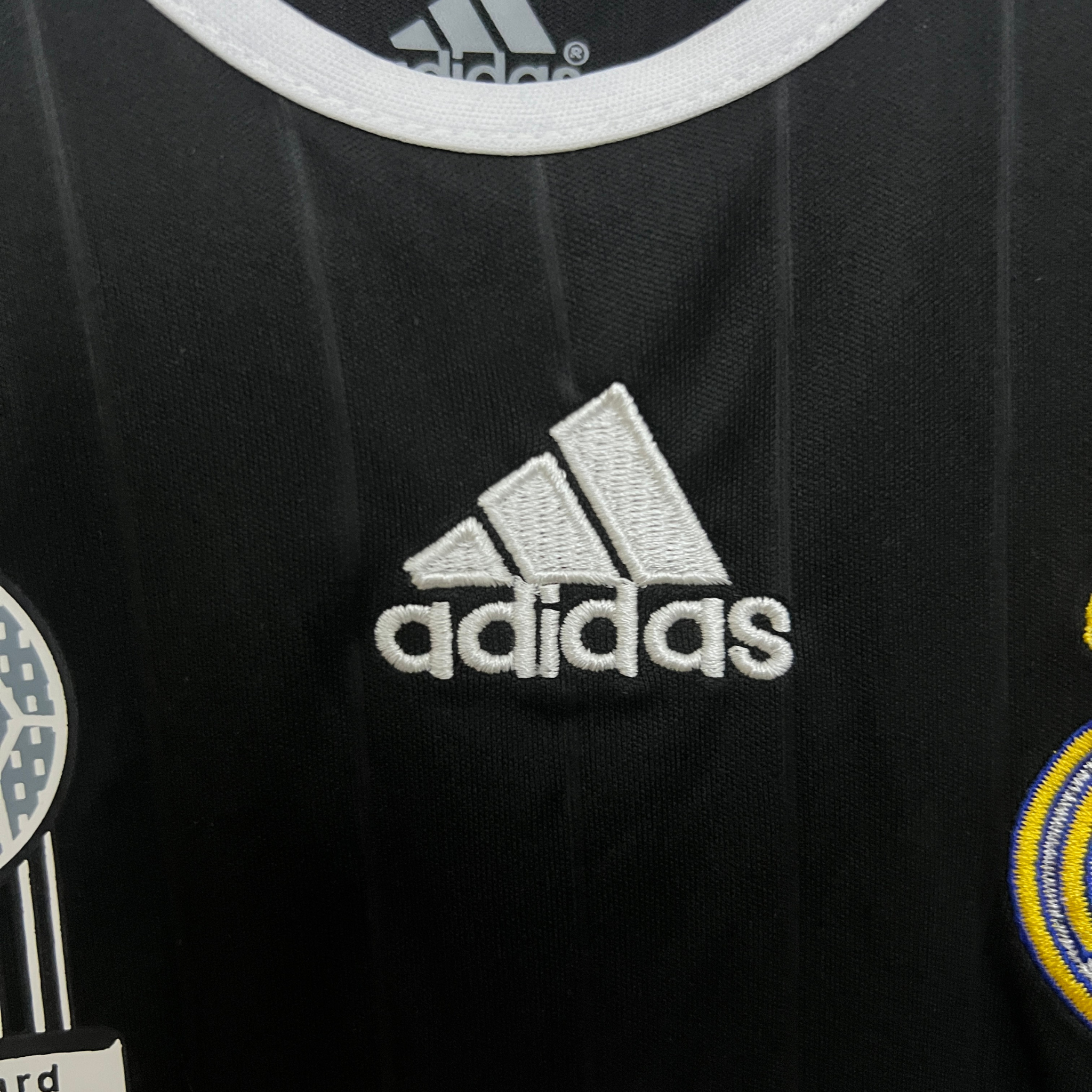 Kit Real Madrid II 06/07 Infantil